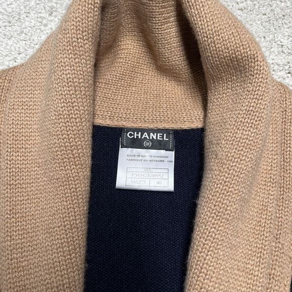 Chanel 100% Cashmere Cardigan Sweater Color Block Size 40 Blue Tan Gray Buttons - Picture 10 of 16